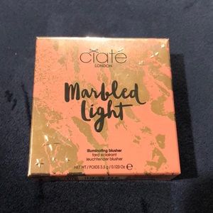 😍Ciate Marbled Light Illuminating Blusher in Dusk